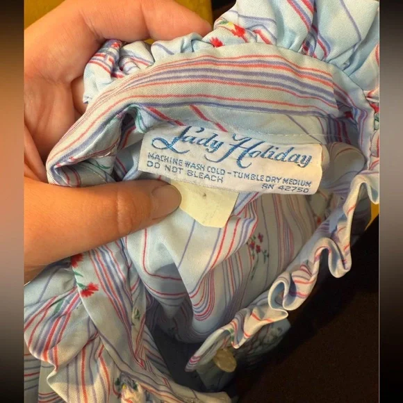 Striped Floral Ruffle Blouse - Picture 3 of 3